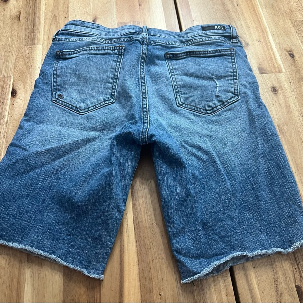 Kut From the Kloth Denim Bermuda Shorts Raw Hem Size 8 - Picture 6 of 7